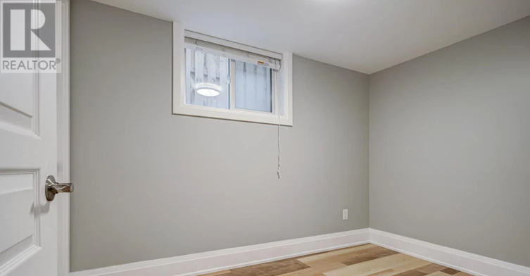 LOWER-250 Nairn Avenue, Toronto, ON, M6E 4H4 - 16