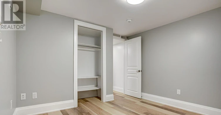 LOWER-250 Nairn Avenue, Toronto, ON, M6E 4H4 - 14