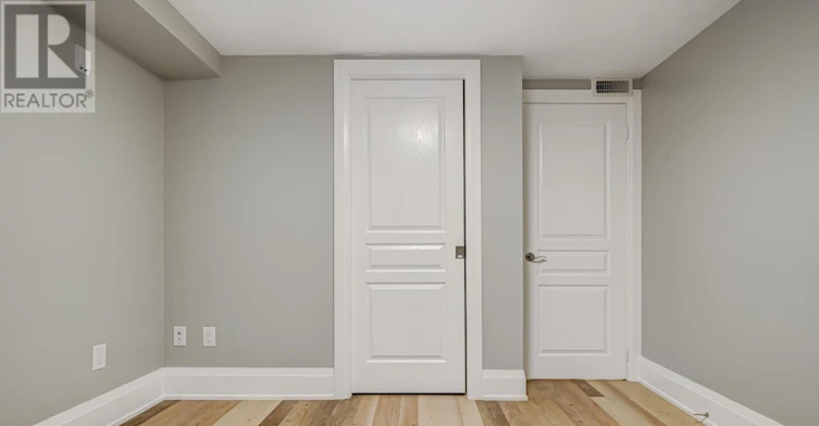 LOWER-250 Nairn Avenue, Toronto, ON, M6E 4H4 - 15