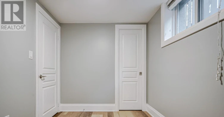 LOWER-250 Nairn Avenue, Toronto, ON, M6E 4H4 - 18