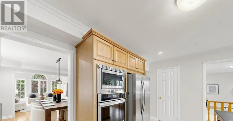 98 Brookeview Drive, Aurora, ON, L4G 6R5 - 10