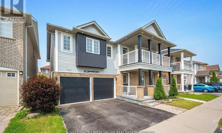12 Greenhalf Drive
