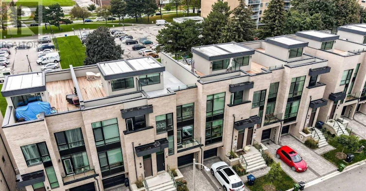 44 Pony Farm Drive, Toronto, ON, M9R 0B3 - 2