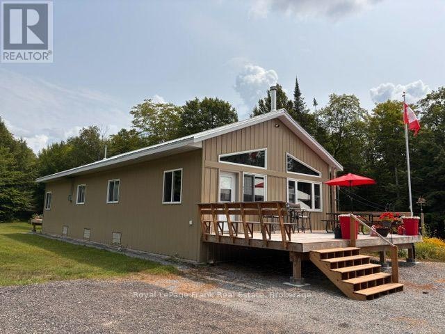 989 Mckenzie Lake Road NORTH, Whitney, ON, N0C 1B0