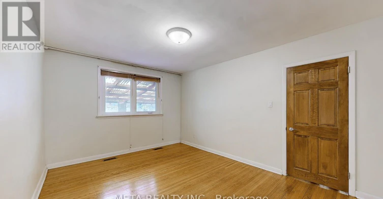 36 Dewlane Drive, Toronto, ON, M2R 2P8 - 10