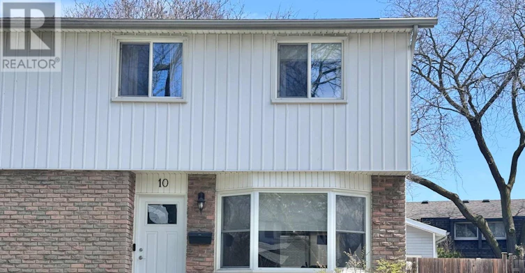 10 Lafayette Drive, St. Catharines, ON, L2N 6C2 - 2