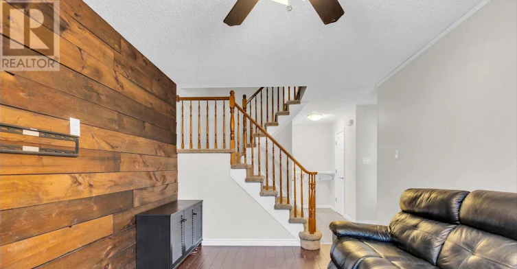 MAIN & UPPER-14 Clydebank Place, Hamilton, ON, L8E 4K2 - 3