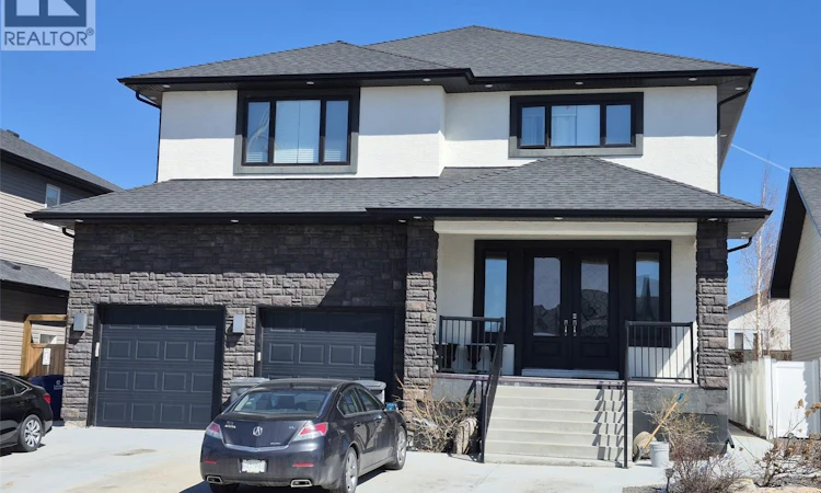 319 Roy Crescent