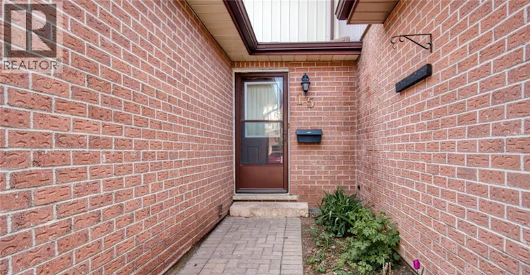 15-25 Valleyview Road, Kitchener, ON, N2E 1L5