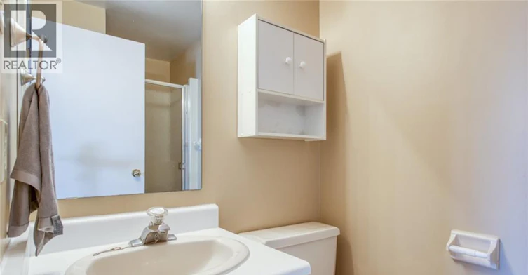 15-25 Valleyview Road, Kitchener, ON, N2E 1L5 - 8