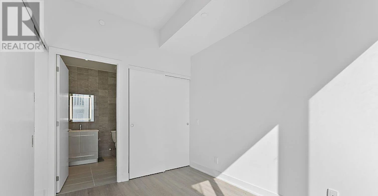 2103-8 Cumberland Street, Toronto, ON, M4W 0B6 - 18