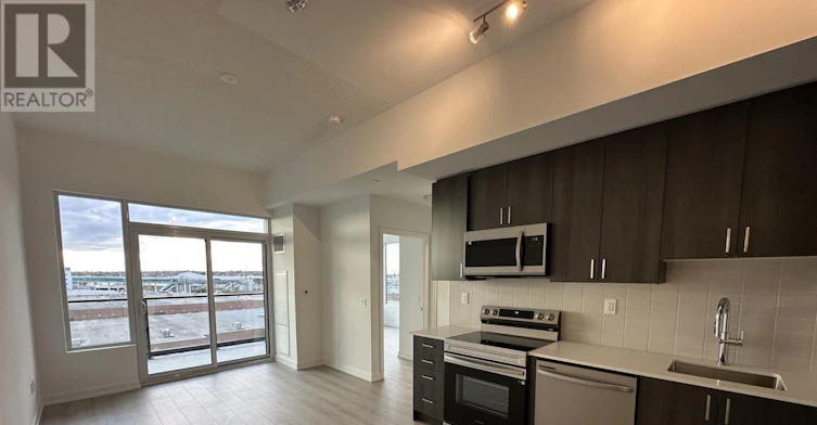 612-1435 Celebration Drive, Pickering, ON, L1W 0C4 - 2