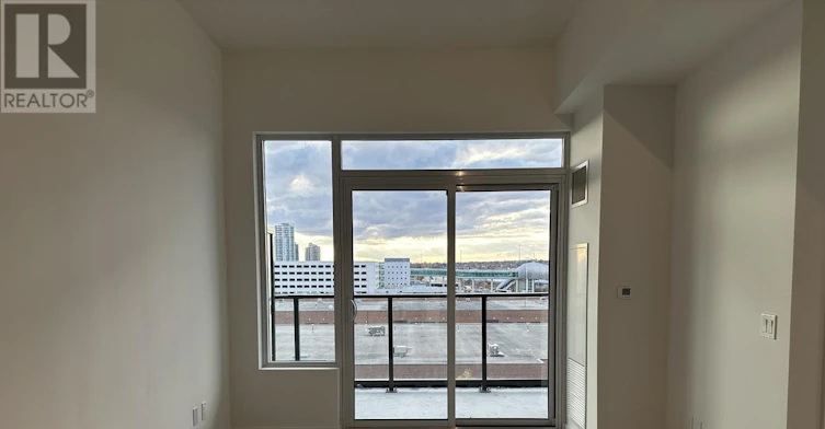 612-1435 Celebration Drive, Pickering, ON, L1W 0C4 - 4