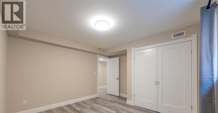 B-912 Hall Avenue, Windsor, ON, N9A 2M5 - 8
