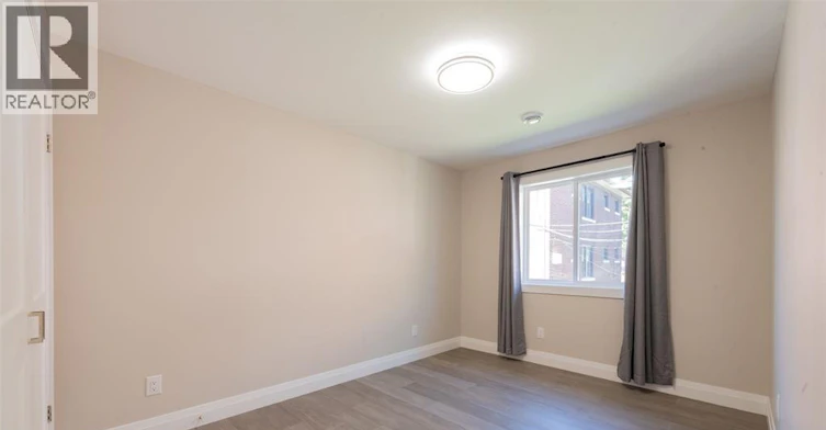 912 Hall Avenue, Windsor, ON, N9A 2M5 - 14