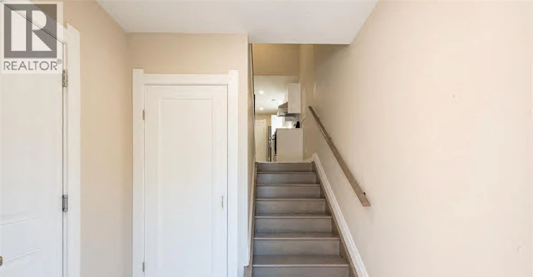 912 Hall Avenue, Windsor, ON, N9A 2M5 - 2