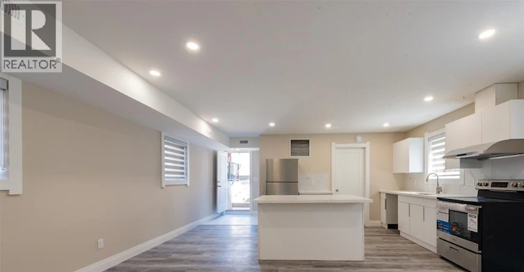 912 Hall Avenue, Windsor, ON, N9A 2M5 - 22