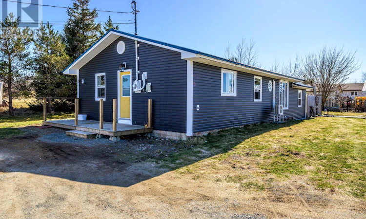 15 Rockdale Place