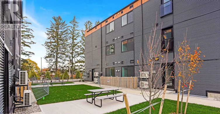 2A-261 King Street E, Hamilton, ON, L8G 1L9 - 21