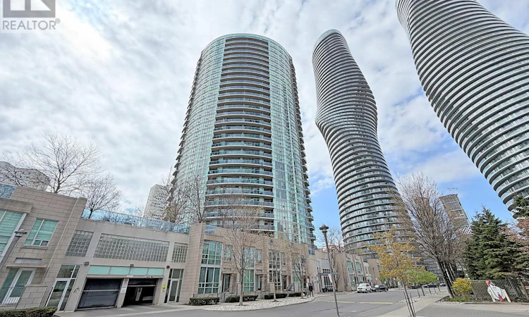 2905-70 Absolute Avenue