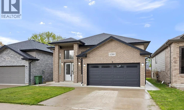 1280 Eastlawn