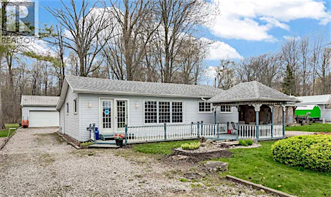 9900 Lake Road, Lambton Shores, ON, N0N 1J2