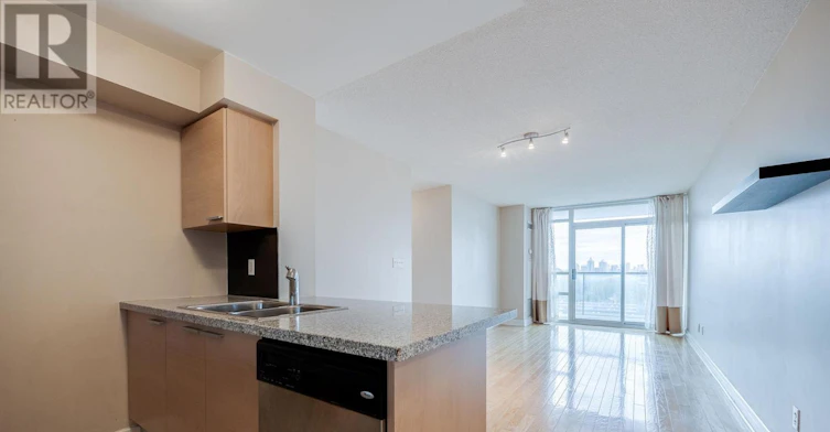 1010-16 Harrison Garden Boulevard, Toronto, ON, M2N 7J6 - 3