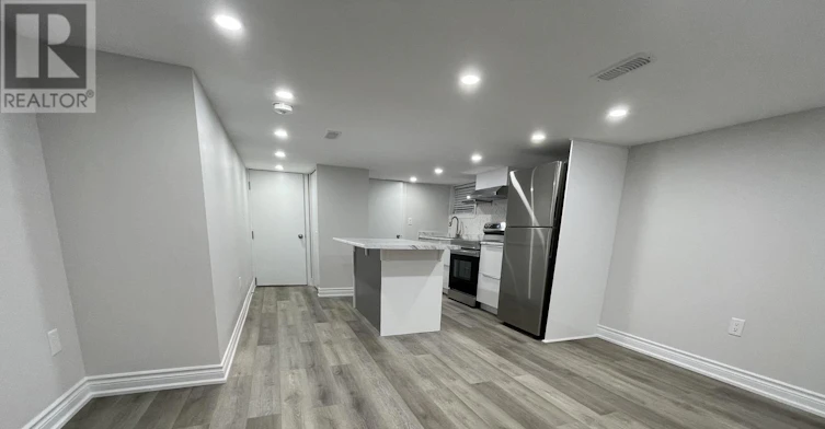 LOWER-520 Cochrane Road, Hamilton, ON, L8K 3H5 - 4