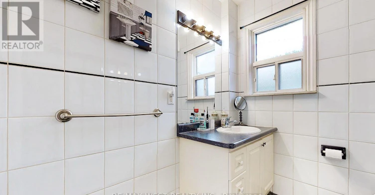 MAIN FLOOR-139 Ranee Avenue, Toronto, ON, M6A 1N3 - 26