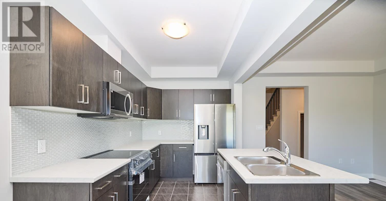 34 Creek Court WEST, Welland, ON, L3C 0K8 - 10