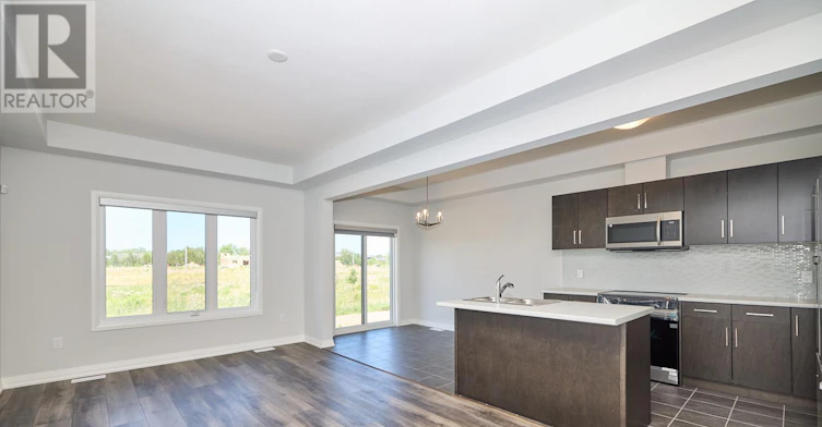 34 Creek Court WEST, Welland, ON, L3C 0K8 - 6