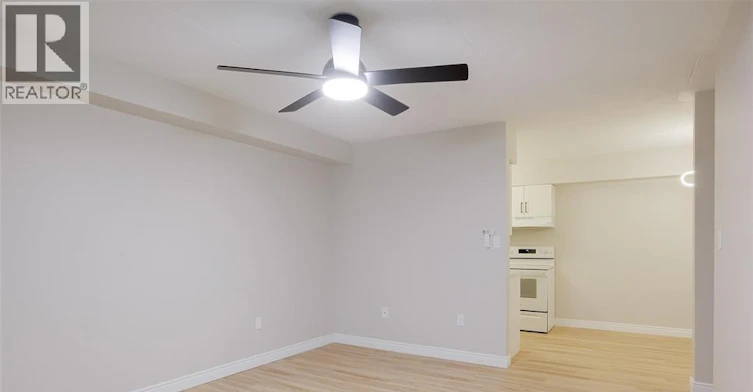102-3355 Sandwich, Windsor, ON, N9C 1B2 - 8