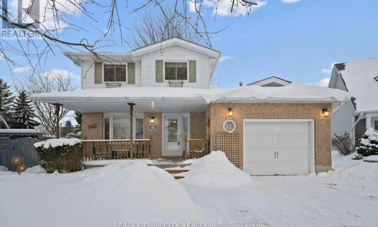 98 Old Maple Lane