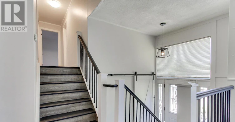 17 Larkdale Crescent, Essa, ON, L0M 1B0 - 9