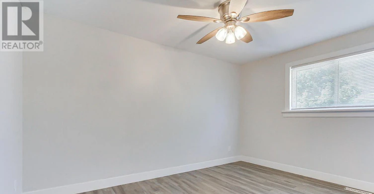 17 Larkdale Crescent, Essa, ON, L0M 1B0 - 26
