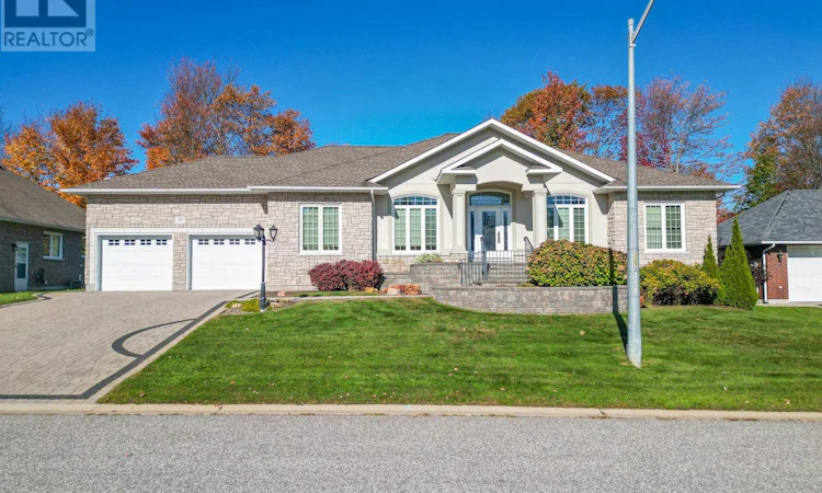 30 Vermont Crescent