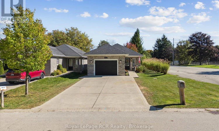 1807 8th Avenue W