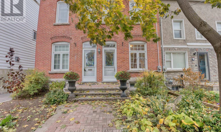 87 Guigues Avenue