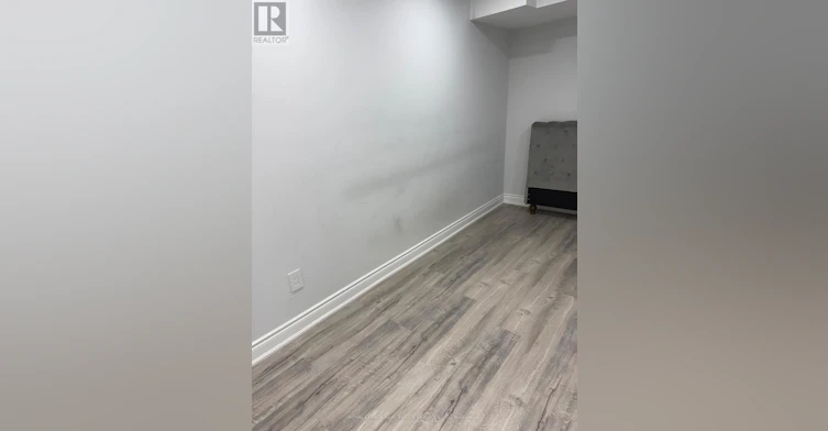 BSMT-858 Khan Crescent, Mississauga, ON, L5V 2R4 - 4