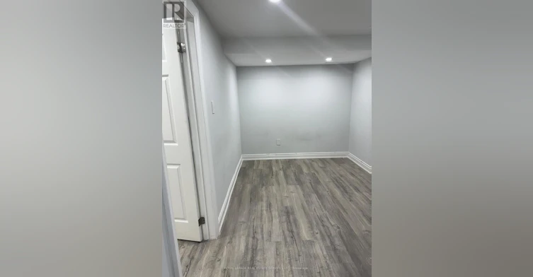 BSMT-858 Khan Crescent, Mississauga, ON, L5V 2R4 - 8