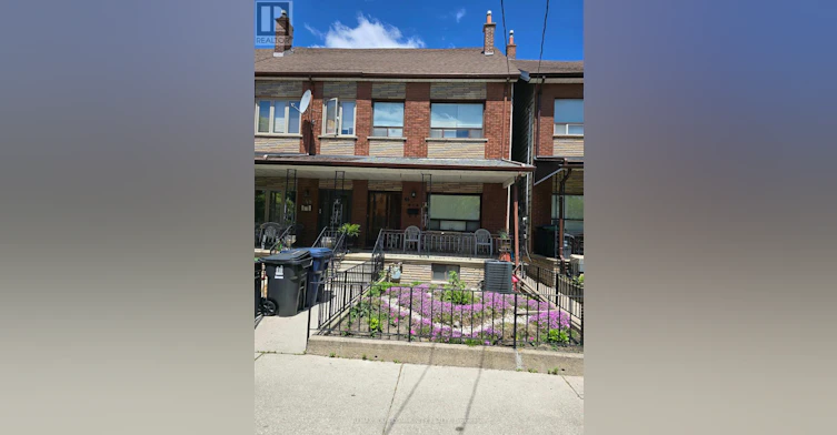 2ND FLOOR-46 Ulster Street, Toronto, ON, M5S 1E3