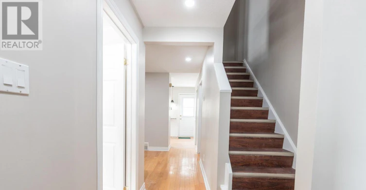 1294 Cahill Drive, Ottawa, ON, K1V 9R1 - 2