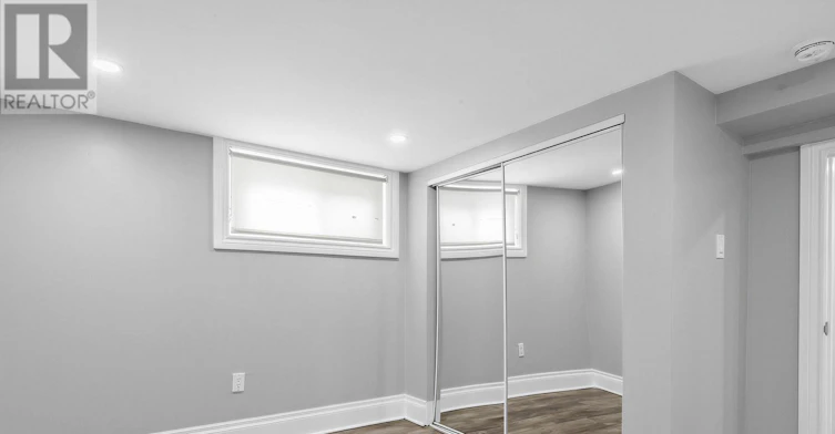 R-1 Kingswood Road, Toronto, ON, M4E 3N4 - 7