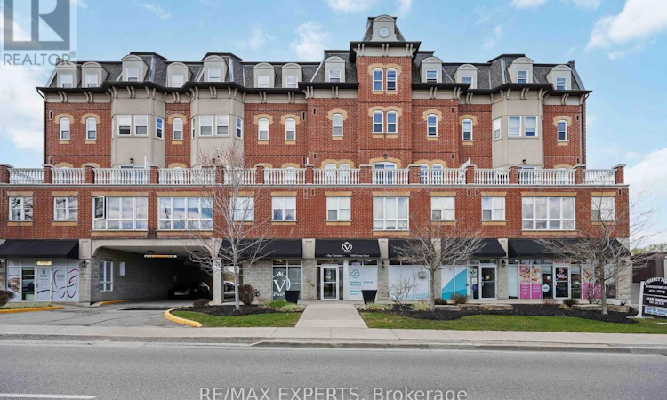 207-15450 Yonge Street S