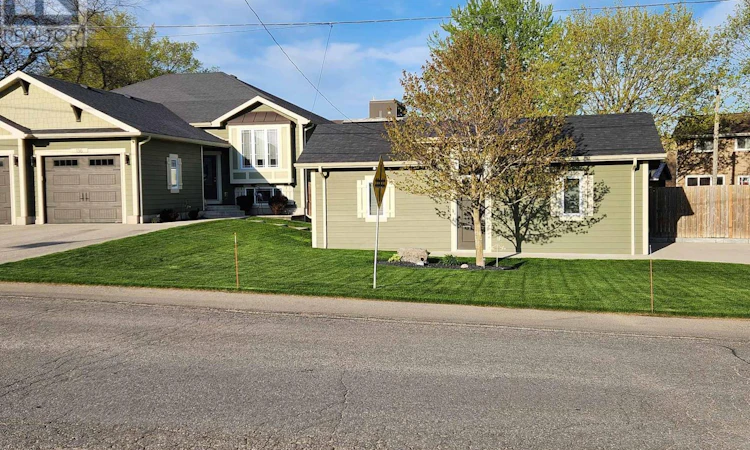 136 Maple Lane