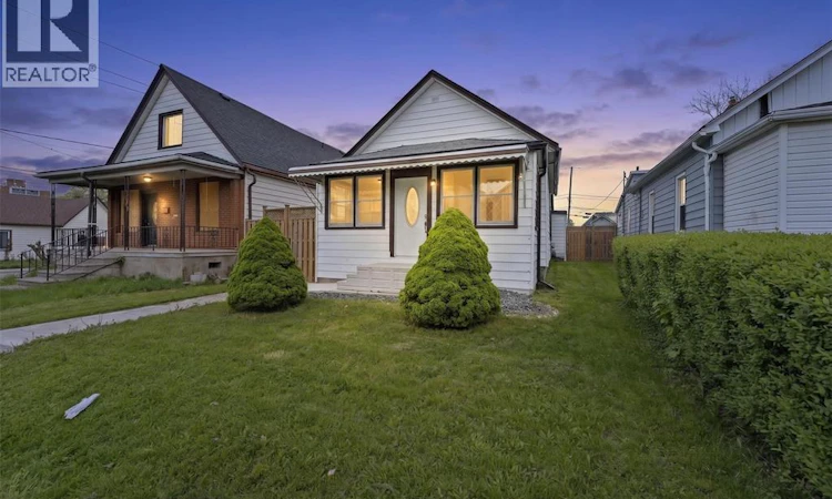 414 Parent Avenue