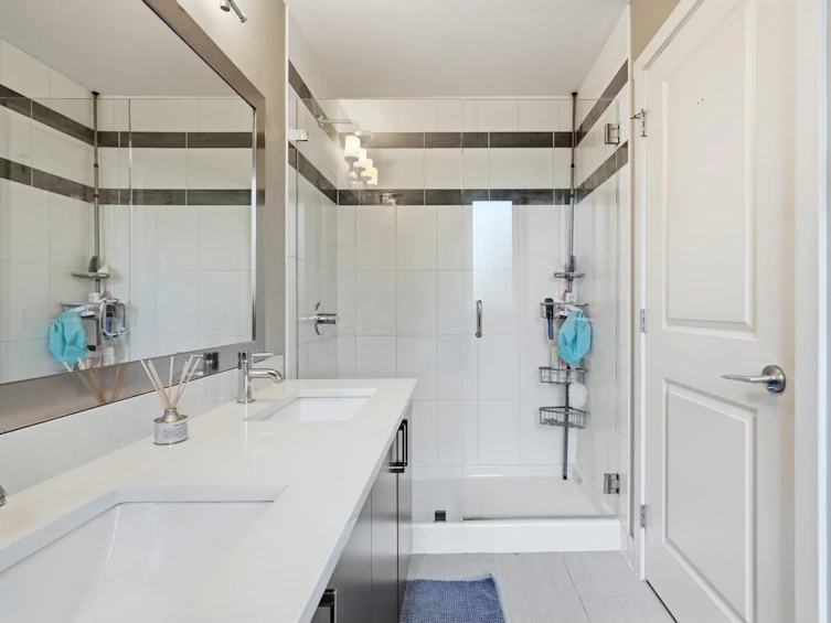 203-14358 60 Avenue, Surrey, BC, V3X 0G3 - 13