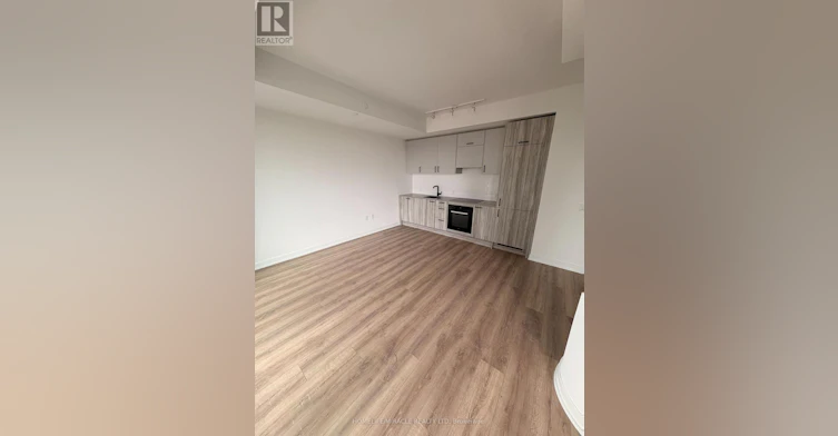 810-1 Quarrington Lane, Toronto, ON, M3C 0S4 - 3