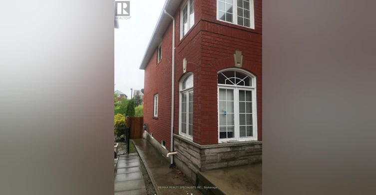 7166 Black Walnut Trail, Mississauga, ON, L5N 7N5 - 2