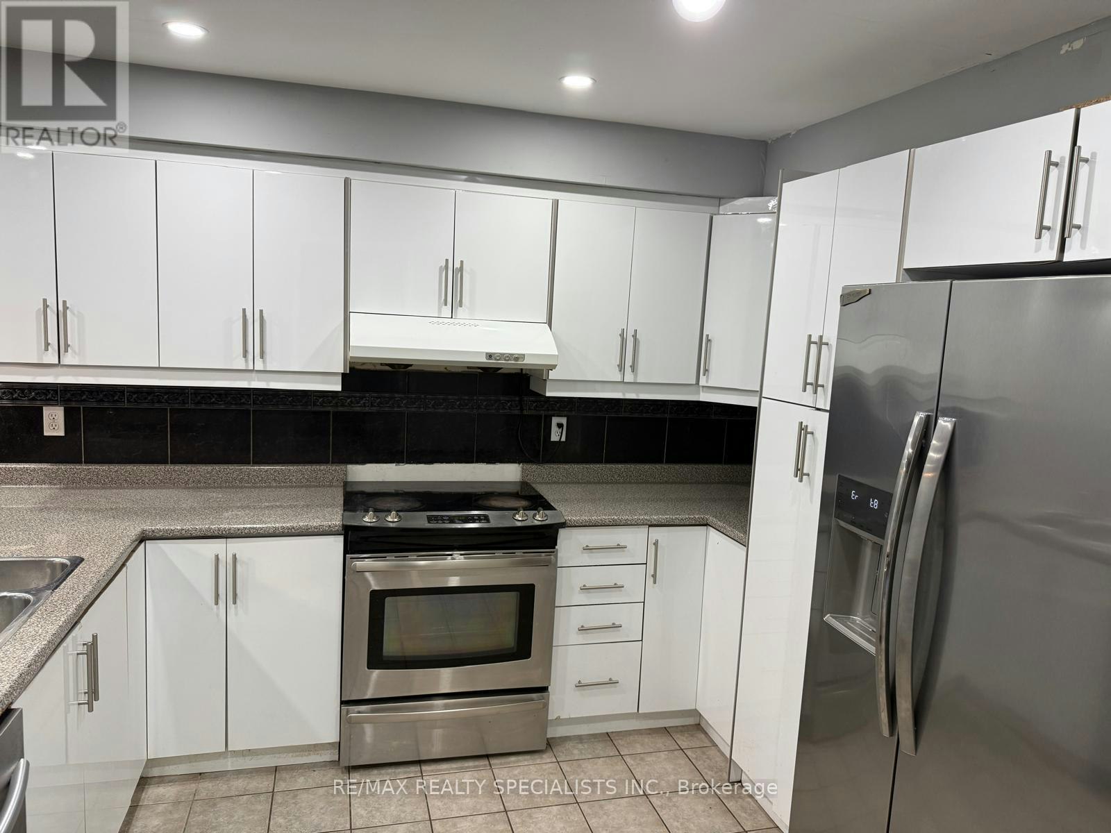 7166 Black Walnut Trail, Mississauga, ON, L5N 7N5 - 11